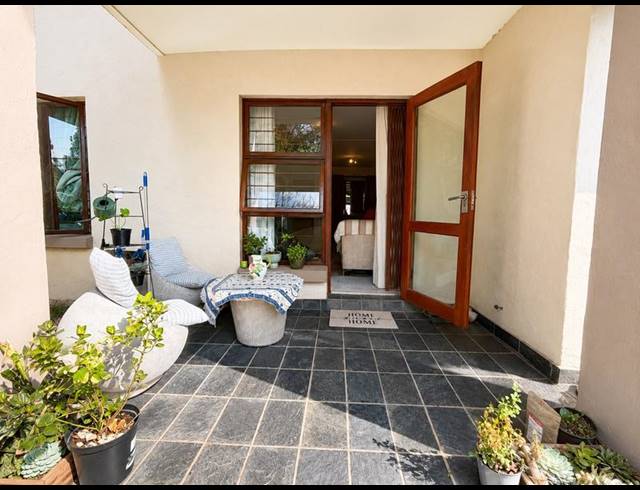 3 BEDROOM APARTMENT FOR SALE IN FERNDALE